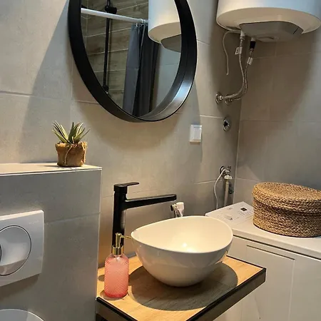 Apartament Modern & Stylish With Full Amenities *