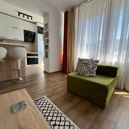 Modern & Stylish With Full Amenities Sarajewo